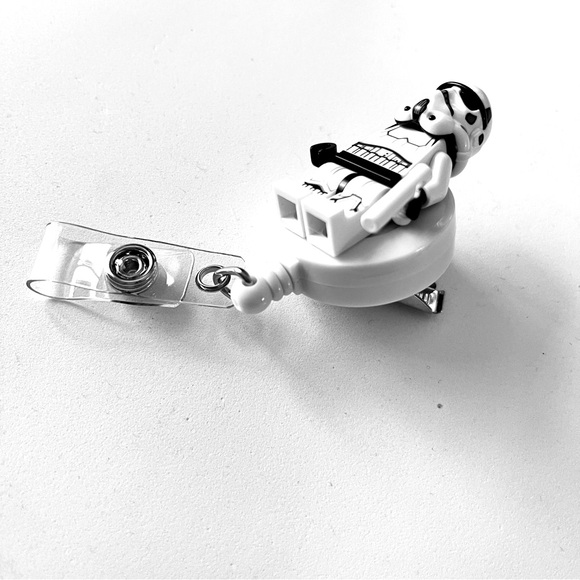 Storm Trooper Badge Reel #2 - Picture 5 of 8